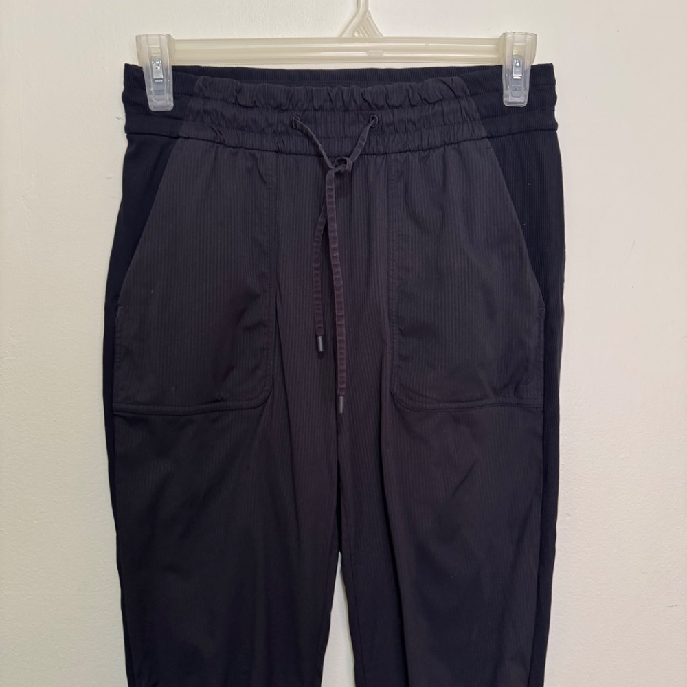 Lululemon Beyond the Studio Jogger in Black Color Size 8 - Picture 7 of 16
